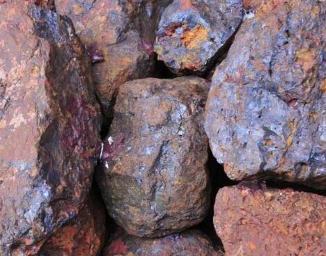 Iron ore crushing process