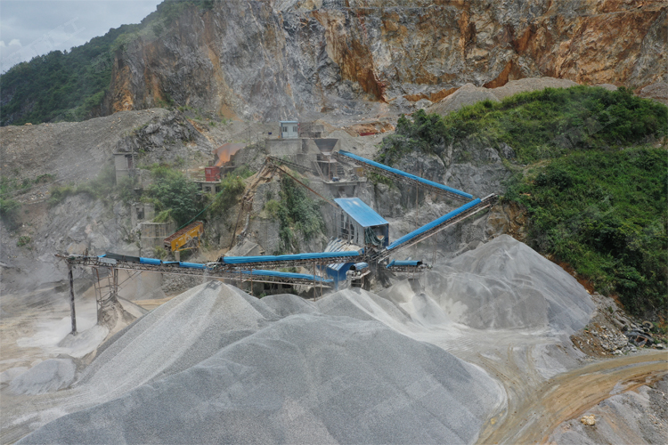 300tph stone production line in Bama County, Hechi City, Guangxi Province