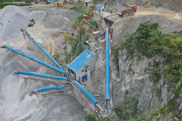 300tph stone production line in Bama County, Hechi City, Guangxi Province